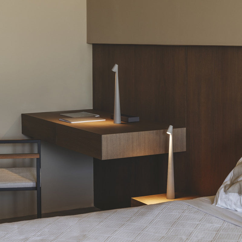 African Safari Giraffe Sculptural Table Lamp